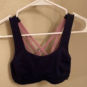 Sz 4 Lululemon Free To Be Serene Bra